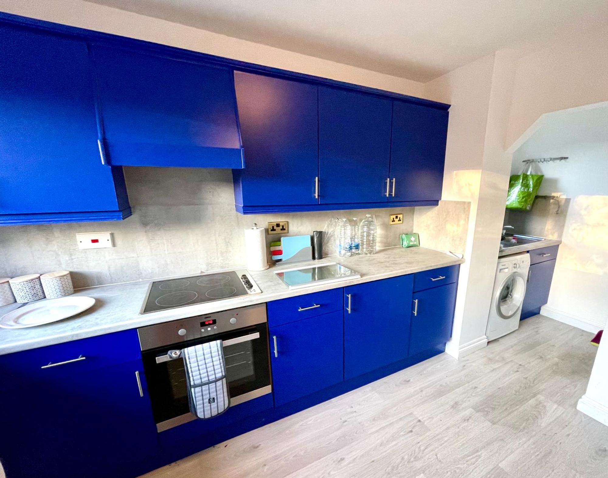 Large 5 Bed Detached House Near Stansted Airport With Parking For 2 Vehicles! Stansted Stays Stansted Mountfitchet Eksteriør bilde