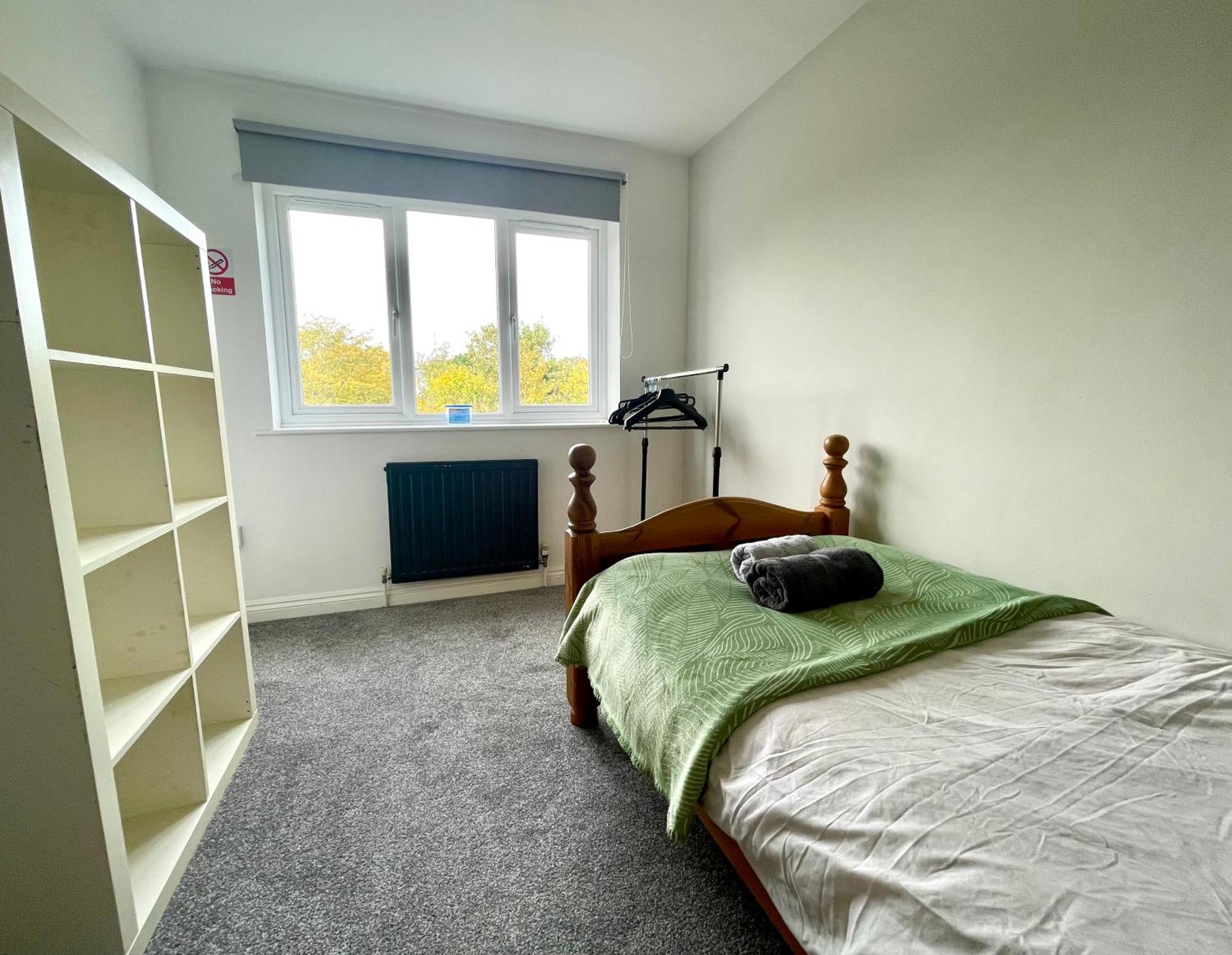 Large 5 Bed Detached House Near Stansted Airport With Parking For 2 Vehicles! Stansted Stays Stansted Mountfitchet Eksteriør bilde